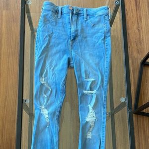 Hollister light blue ripped skinny jeggings size 3R